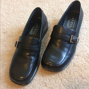 Square toe genuine leather loafers
